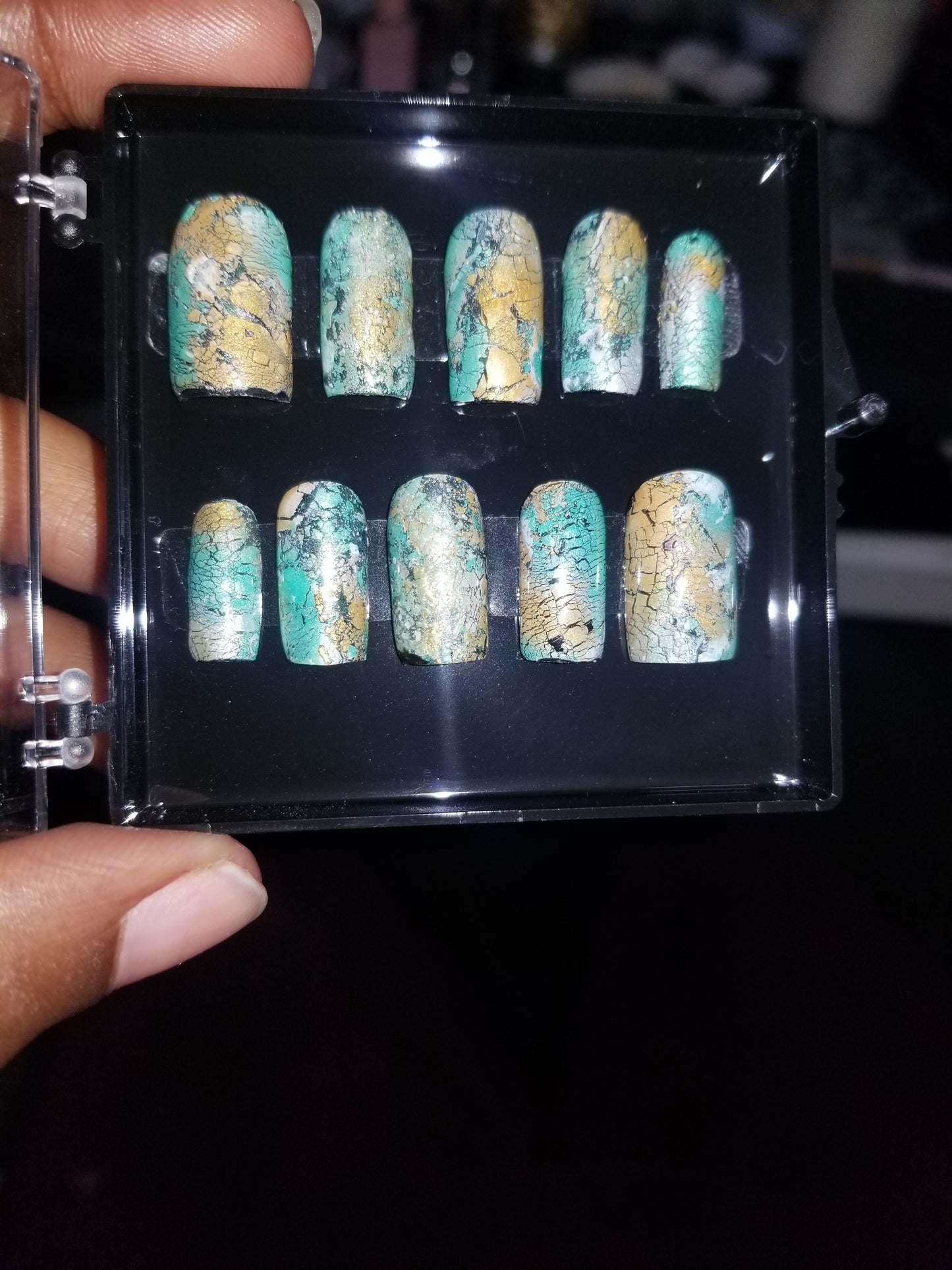 Crackle Design Gel Nails