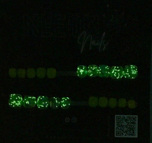 Sour Lemonade Mini Glow Gel Nails