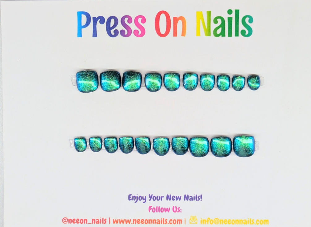 Forest King Chrome Mini Gel Nails
