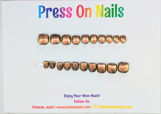Mermaid Eyes Chrome Mini Gel Nails