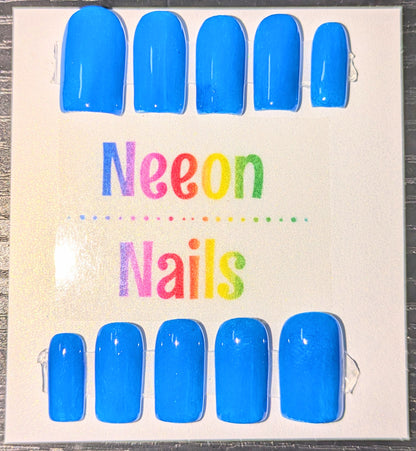 Neeon Dark Blue Gel Nails